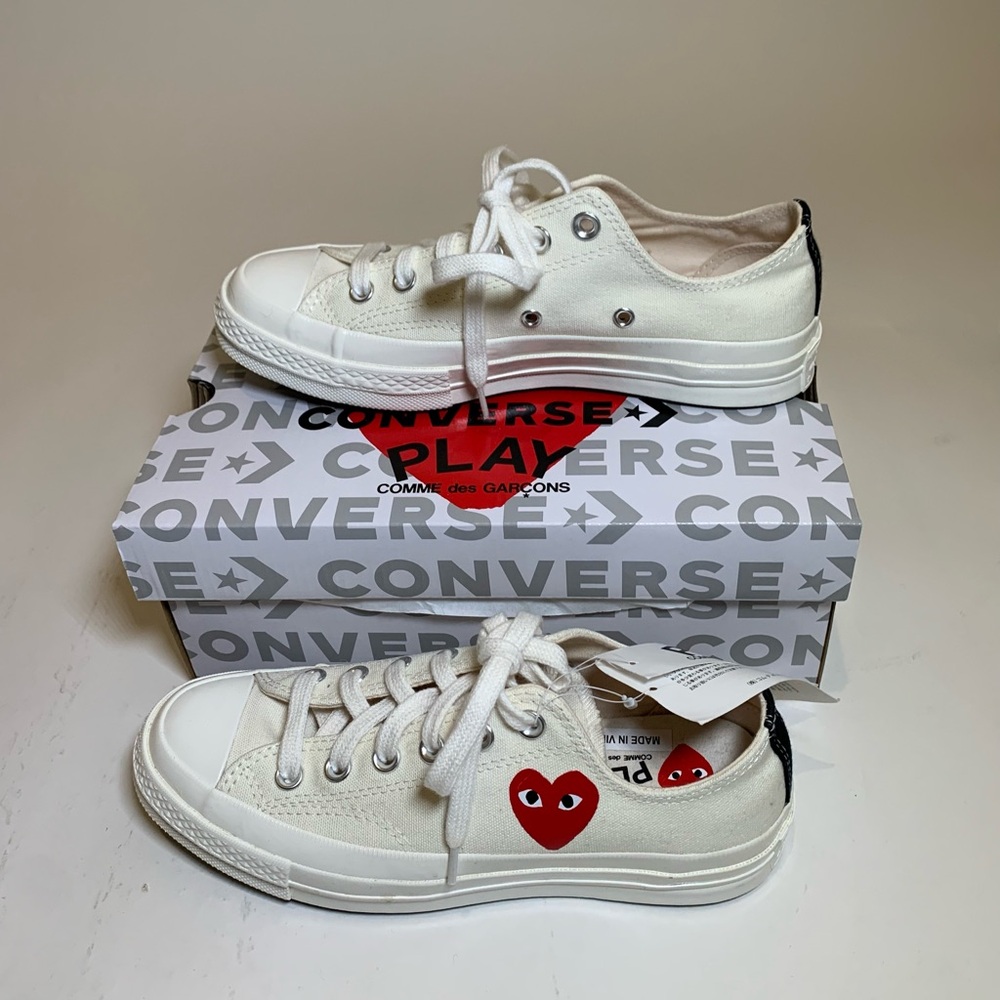 Small Red Heart Low Top Converse in Beige